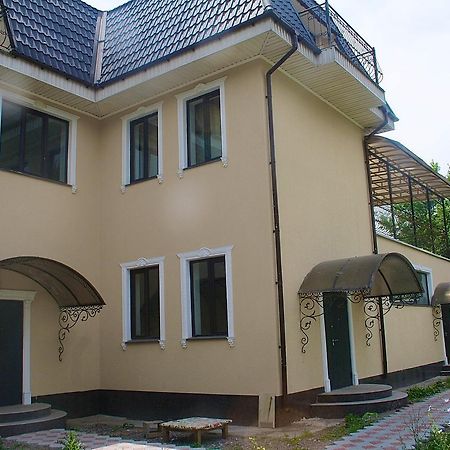 Little Shangri-La Almaty Exterior foto